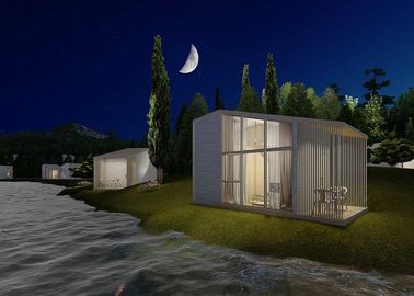 빛난 빛에 의하여 조립식으로 만들어지는 강철 집, 부드럽게 한 유리창을 가진 Lowes 모듈방식의 조립 주택